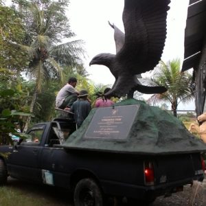 Kelik-studio-semar-mesem-patung-burung-rajawali-harga-patung-garuda-pancasila