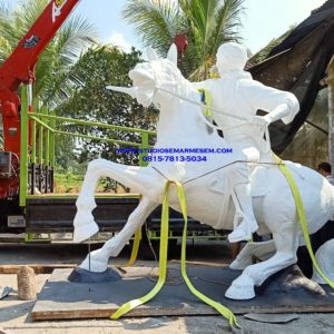 Jasa Pembuatan Patung Logam Jasa Pembuatan Patung Maskot Patung Pahlawan Fiberglass