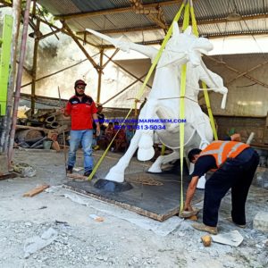 Pembuat Patung Fiberglass Jasa Buat Patung Fiber Cara Membuat Patung Fiberglass