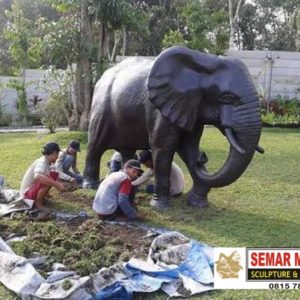 Kelik Studio Semar Mesem Patung Gajah Foto Patung