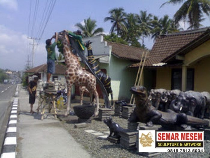 Kelik Studio Semar Mesem Patung Magelang Cara Membuat Kerajinan Dari Fiberglass