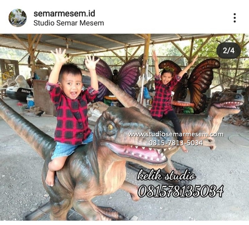 Patung Dinosaurus Viral 2022